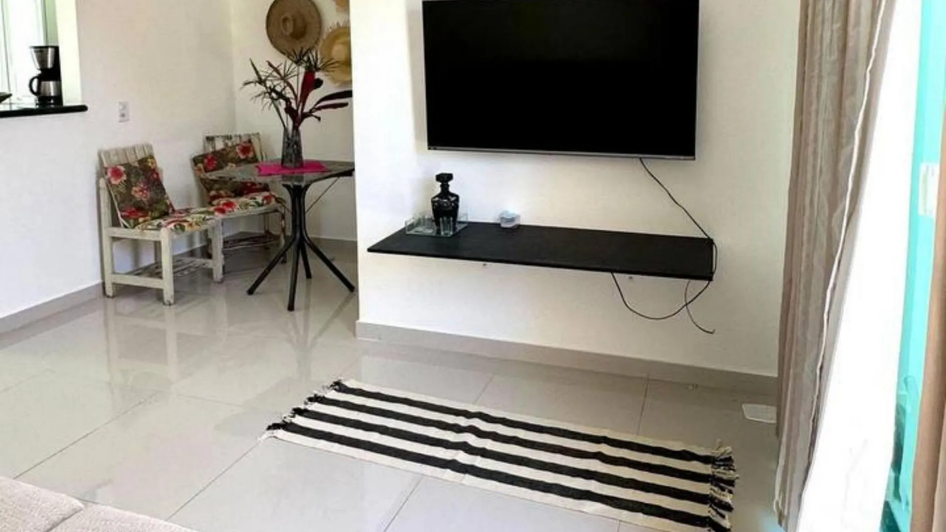 Casa Com 2 Quartos, Ar E Wi-Fi - A 600M Da Praia De Taperapua, Com Cozinha Equipada, Lavanderia, Sala Com Tv 50