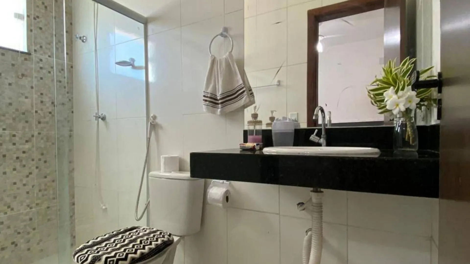 Casa Com 2 Quartos, Ar E Wi-Fi - A 600M Da Praia De Taperapua, Com Cozinha Equipada, Lavanderia, Sala Com Tv 50